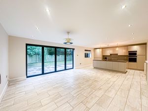 Photo 13- click for photo gallery